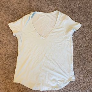 Lululemon V neck tire